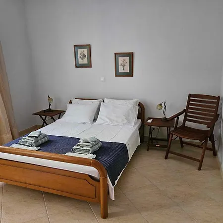 Alexandra's Dreamhouse! * Finikounta